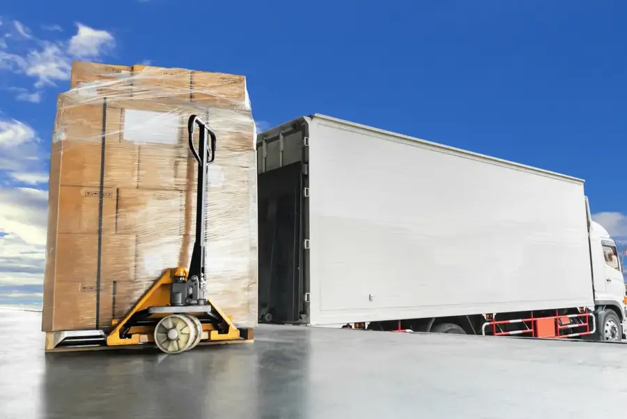The Benefits Of Hiring Professionals For Long Distance Moves San Antonio, TX The Benefits Of Hiring Professionals For Long Distance Moves San Antonio, TX